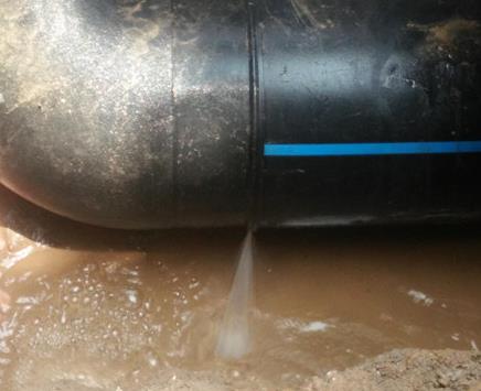 石渠楼顶渗水维修公司为大家分享下石渠卫生间漏水维修修补技术!